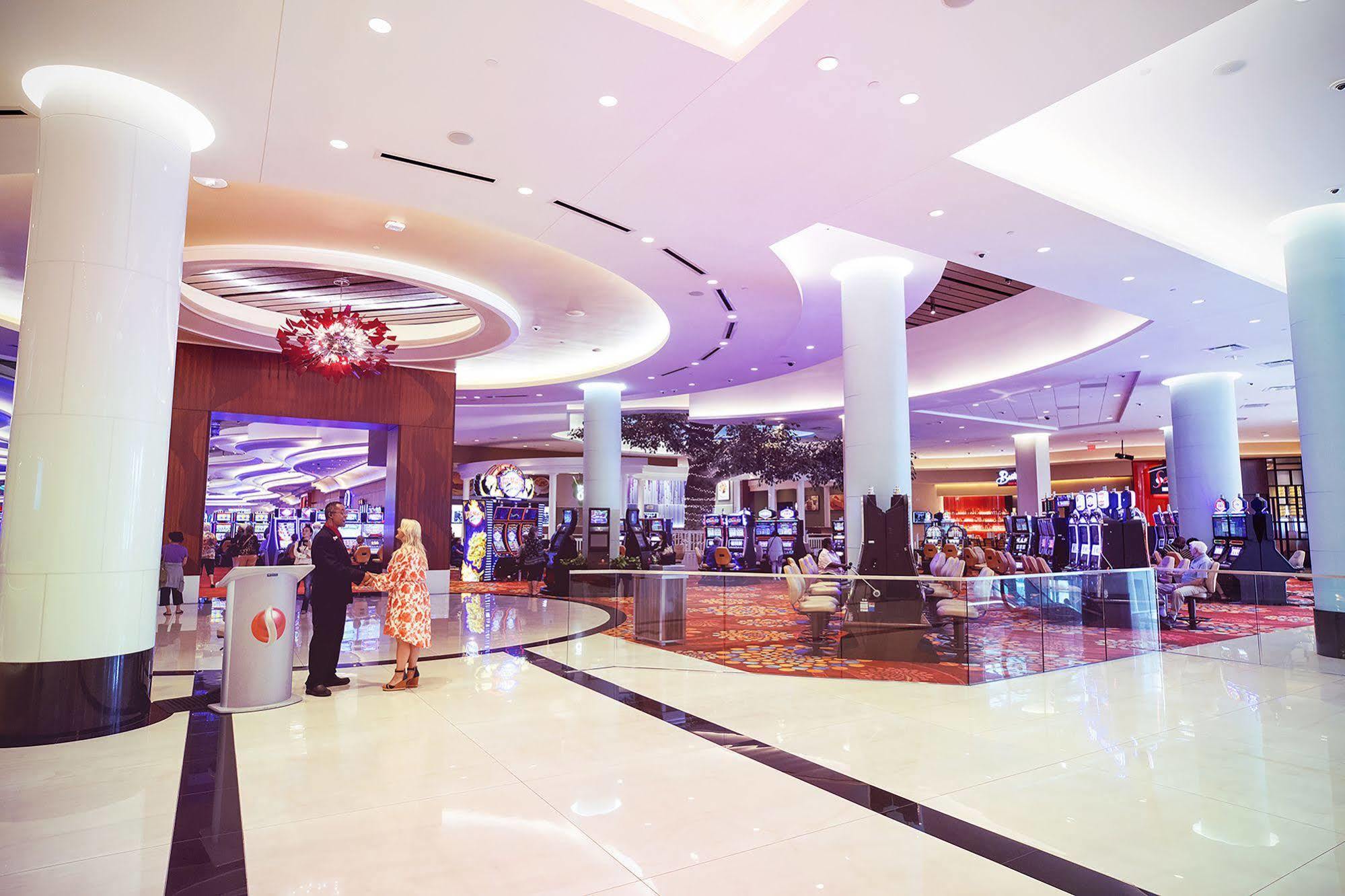 สการ์เลต เพิร์ล กาสิโน รีสอร์ต Hotel D'Iberville ภายนอก รูปภาพ